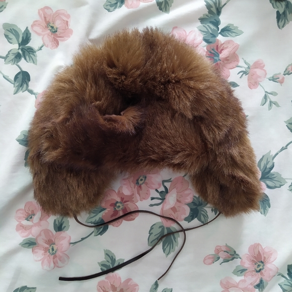 Faux Fur Brown Winter Hat Cozy Ear Flaps - Picture 6 of 6